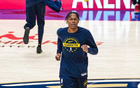 拖了一个月，骑士真实目的是压价哈登？在NBA立足，不能太善良了
